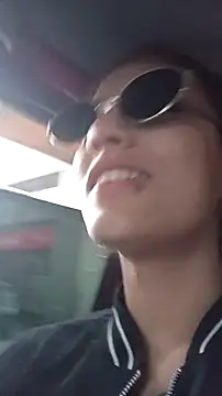 Snapshot of thamygomezz chatting on 6, 10, 2025 thamygomezz online show from 6, 10, 2025