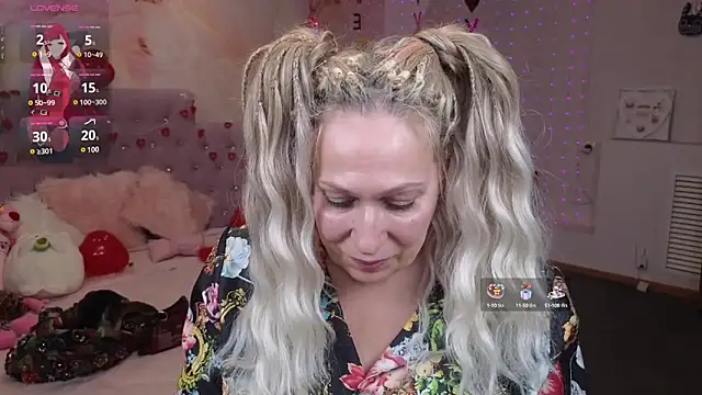 Penelope Pinky online show from 14, 2, 2025