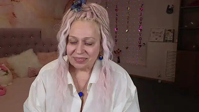 Penelope Pinky online show from 27, 2, 2025