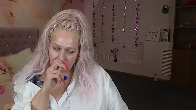 Penelope Pinky online show from 27, 2, 2025