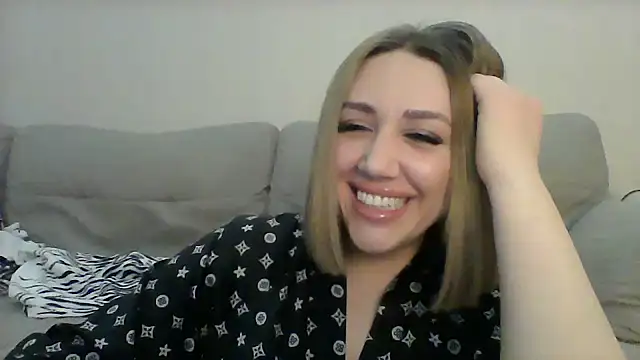 VickyLove047 online show from 1, 1, 2025