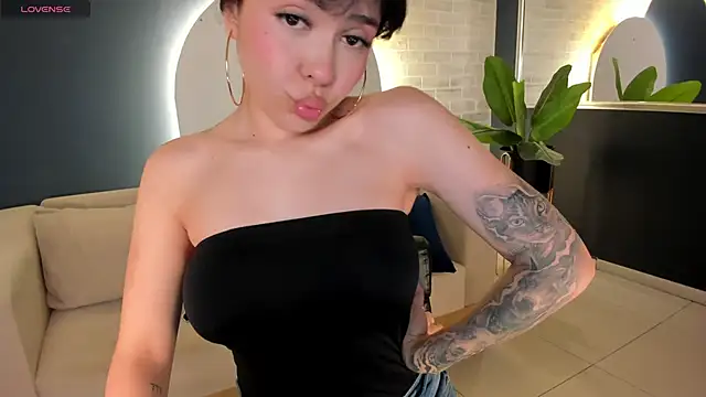 Snapshot of FernandaX1 chatting on 11, 3, 2025 FernandaX1 online show from 11, 3, 2025