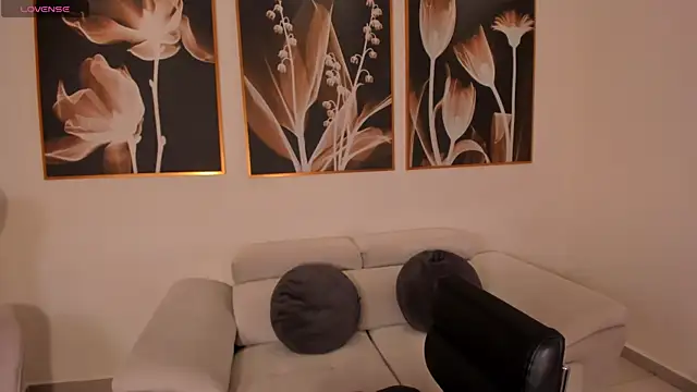 Snapshot of FernandaX1 chatting on 7, 11, 2025 FernandaX1 online show from 7, 11, 2025