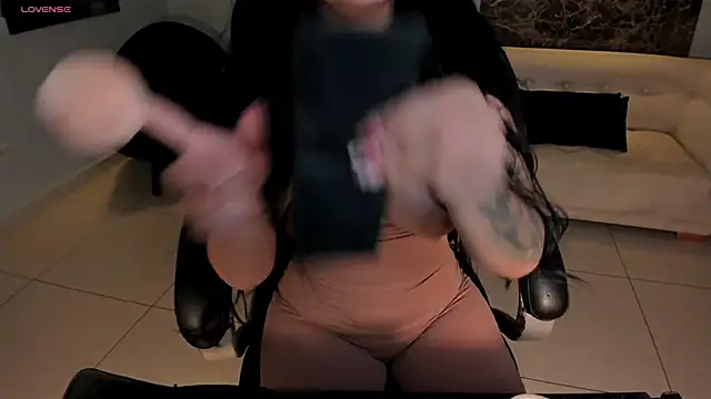 Snapshot of FernandaX1 chatting on 5, 12, 2025 FernandaX1 online show from 5, 12, 2025