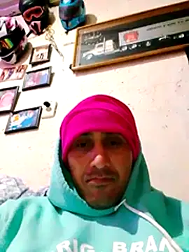 Snapshot of NewBe9D9 chatting on 15, 11, 2025 NewBe9D9 online show from 15, 11, 2025