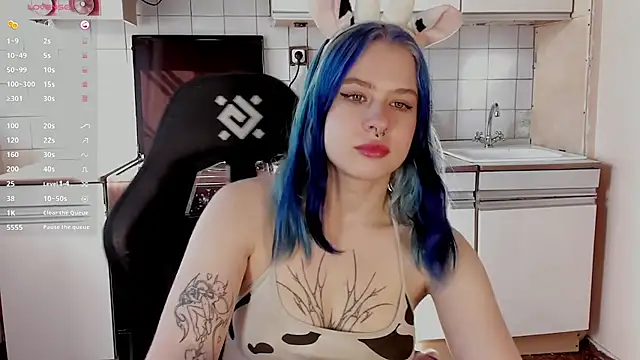 Snapshot of tender_kiitty chatting on 11, 9, 2025 tender kiitty online show from 11, 9, 2025