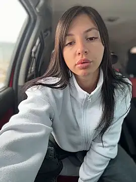 JulliaVegas online show from 16, 4, 2026