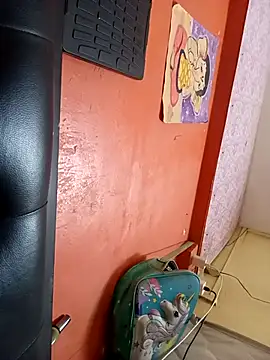 Snapshot of sunita-doll chatting on 8, 10, 2025 sunita-doll online show from 8, 10, 2025