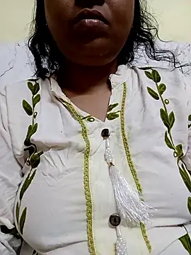 Snapshot of sunita-doll chatting on 24, 5, 2026 sunita-doll online show from 24, 5, 2026
