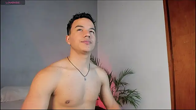 Snapshot of lucas_wellx chatting on 2, 2, 2026 lucas wellx online show from 2, 2, 2026