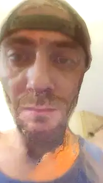 Snapshot of Huntzg23 chatting on 24, 4, 2026 Huntzg23 online show from 24, 4, 2026