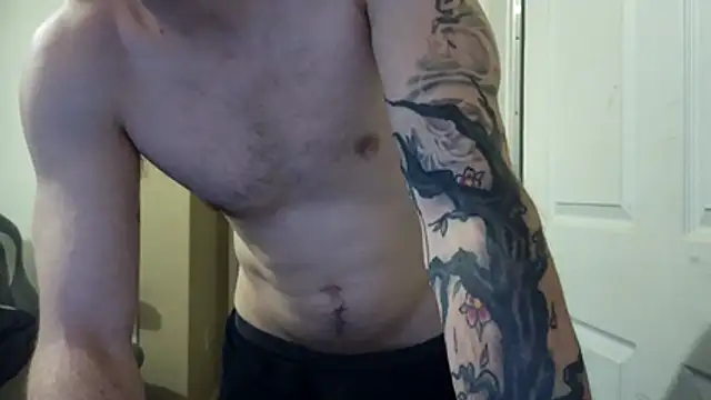 Snapshot of Huntzg23 chatting on 4, 5, 2026 Huntzg23 online show from 4, 5, 2026