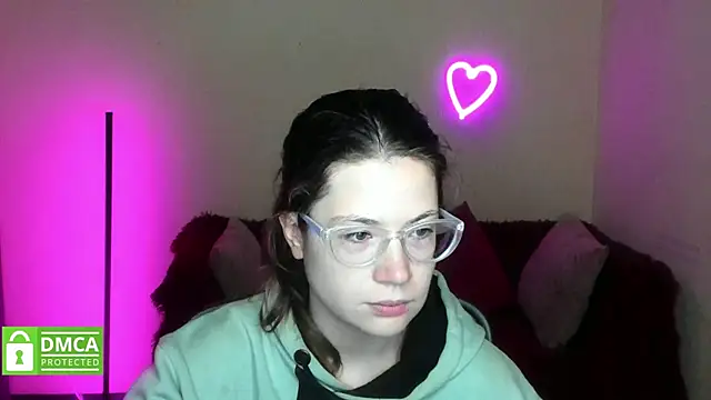 Alicia redfollow online show from 28, 10, 2025