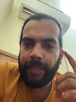 Snapshot of Arsh_Loves_Luv chatting on 18, 12, 2024 Arsh Loves Luv online show from 18, 12, 2024