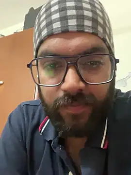 Snapshot of Arsh_Loves_Luv chatting on 19, 12, 2024 Arsh Loves Luv online show from 19, 12, 2024