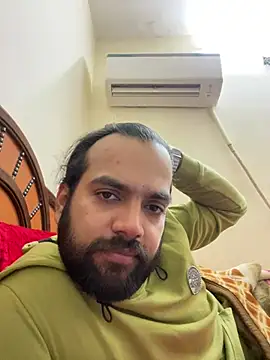 Snapshot of Arsh_Loves_Luv chatting on 20, 12, 2024 Arsh Loves Luv online show from 20, 12, 2024