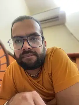 Snapshot of Arsh_Loves_Luv chatting on 2, 1, 2025 Arsh Loves Luv online show from 2, 1, 2025