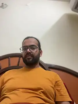 Snapshot of Arsh_Loves_Luv chatting on 2, 1, 2025 Arsh Loves Luv online show from 2, 1, 2025