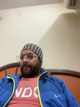 Snapshot of Arsh_Loves_Luv chatting on 6, 1, 2025 Arsh Loves Luv online show from 6, 1, 2025