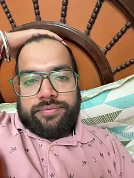 Snapshot of Arsh_Loves_Luv chatting on 11, 2, 2025 Arsh Loves Luv online show from 11, 2, 2025