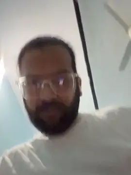 Snapshot of Arsh_Loves_Luv chatting on 17, 12, 2025 Arsh Loves Luv online show from 17, 12, 2025