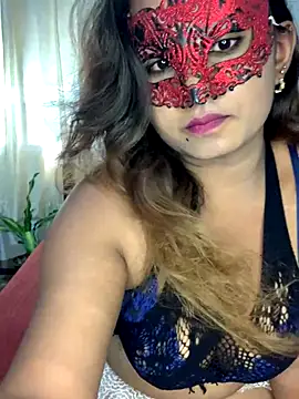 Snapshot of blackrose02 chatting on 13, 11, 2025 blackrose02 online show from 13, 11, 2025