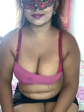 Snapshot of blackrose02 chatting on 14, 2, 2026 blackrose02 online show from 14, 2, 2026