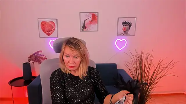 RosalindaFortuna online show from 30, 12, 2024