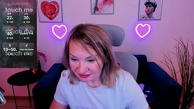 RosalindaFortuna online show from 14, 1, 2025