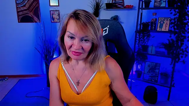 RosalindaFortuna online show from 17, 1, 2025