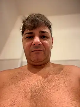 Snapshot of SecretlyDD chatting on 23, 10, 2025 SecretlyDD online show from 23, 10, 2025