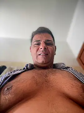 Snapshot of SecretlyDD chatting on 28, 10, 2025 SecretlyDD online show from 28, 10, 2025