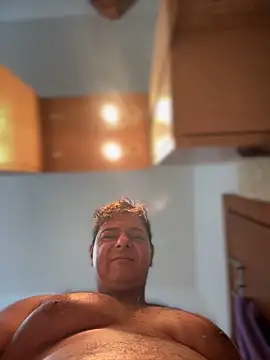 Snapshot of SecretlyDD chatting on 15, 11, 2025 SecretlyDD online show from 15, 11, 2025