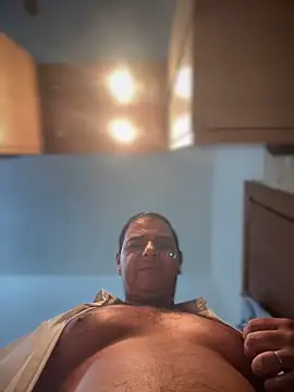 Snapshot of SecretlyDD chatting on 16, 11, 2025 SecretlyDD online show from 16, 11, 2025