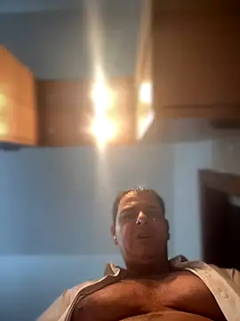 Snapshot of SecretlyDD chatting on 17, 11, 2025 SecretlyDD online show from 17, 11, 2025