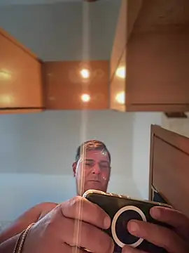 Snapshot of SecretlyDD chatting on 3, 2, 2026 SecretlyDD online show from 3, 2, 2026