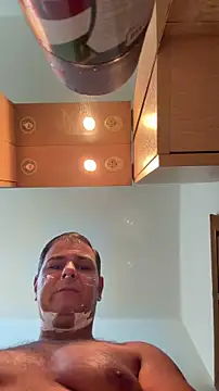 Snapshot of SecretlyDD chatting on 5, 2, 2026 SecretlyDD online show from 5, 2, 2026