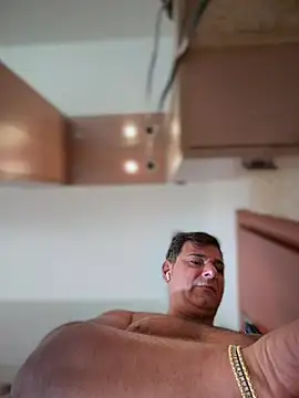 Snapshot of SecretlyDD chatting on 18, 2, 2026 SecretlyDD online show from 18, 2, 2026