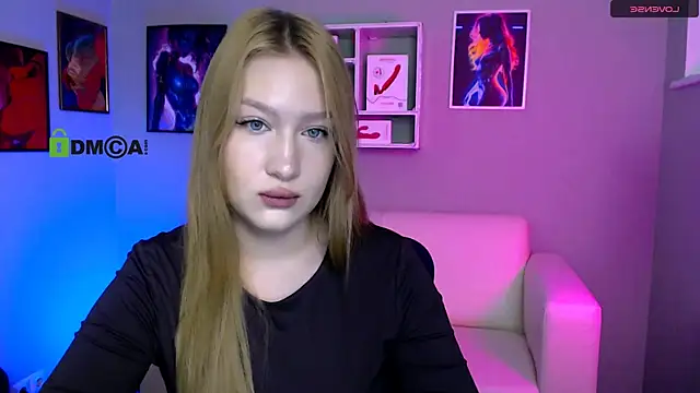 playful sophie online show from 5, 12, 2025