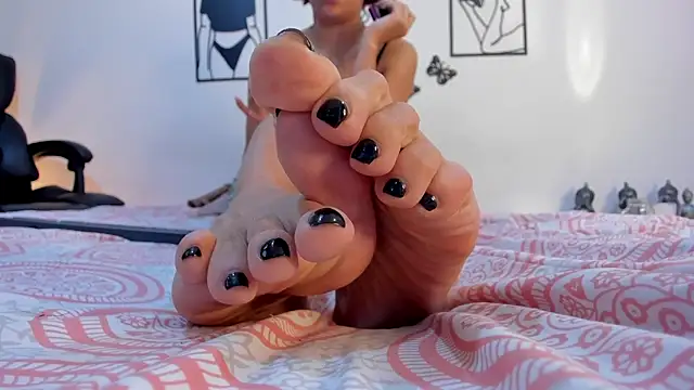 Snapshot of Keiny-Rave chatting on 8, 3, 2025 Keiny-Rave online show from 8, 3, 2025