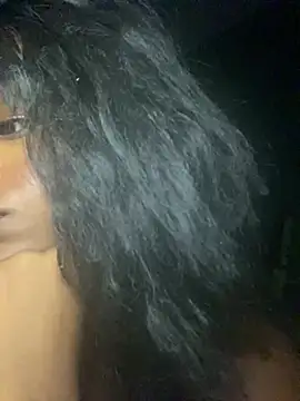 Zizi-campbel online show from 3, 2, 2025