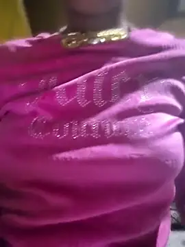 Snapshot of carmelbbyx22 chatting on 7, 6, 2026 carmelbbyx22 online show from 7, 6, 2026