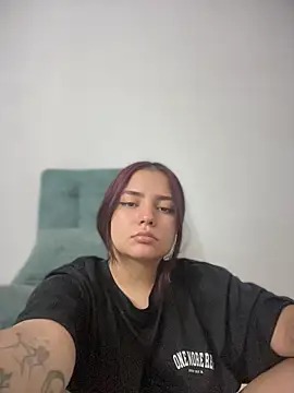 Snapshot of Ema_kraus chatting on 26, 4, 2026 Ema kraus online show from 26, 4, 2026
