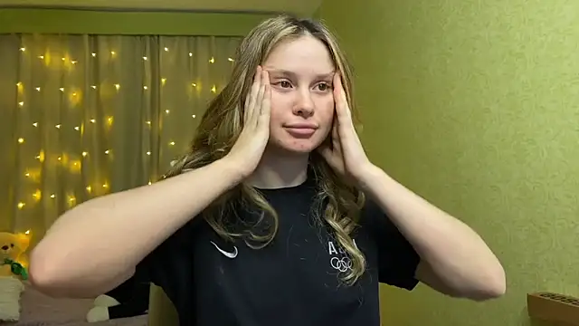 IlonaMurf online show from 24, 12, 2024