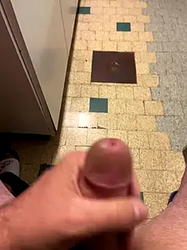 Snapshot of mikiss789 chatting on 20, 11, 2025 mikiss789 online show from 20, 11, 2025