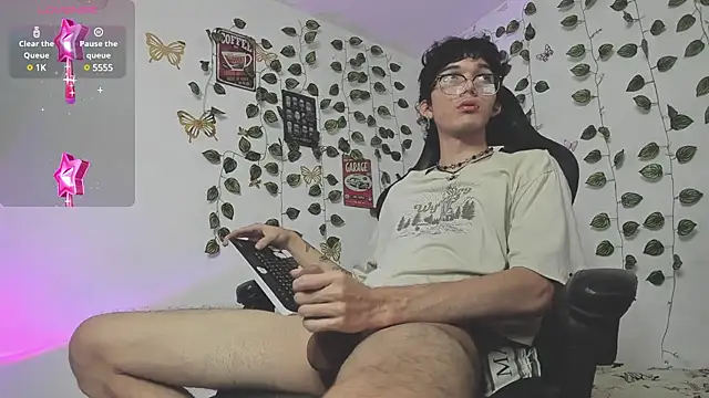 Snapshot of skinny_dann chatting on 6, 2, 2025 skinny dann online show from 6, 2, 2025