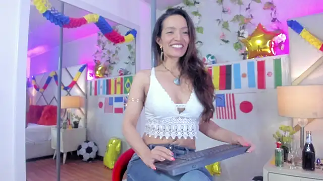 Snapshot of AmyRox_ chatting on 15, 6, 2026 AmyRox online show from 15, 6, 2026