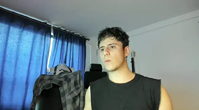 Snapshot of Antonello_Vannucci chatting on 1, 3, 2025 Antonello Vannucci online show from 1, 3, 2025