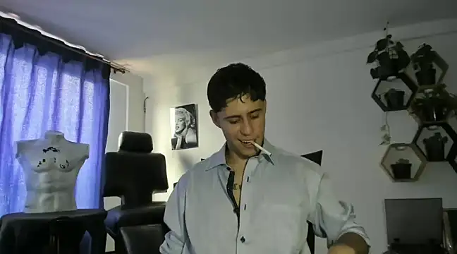 Snapshot of Antonello_Vannucci chatting on 14, 3, 2025 Antonello Vannucci online show from 14, 3, 2025