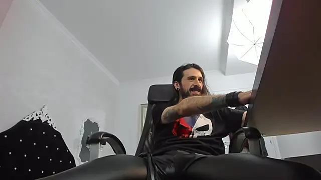 AxelColton online show from 5, 1, 2025